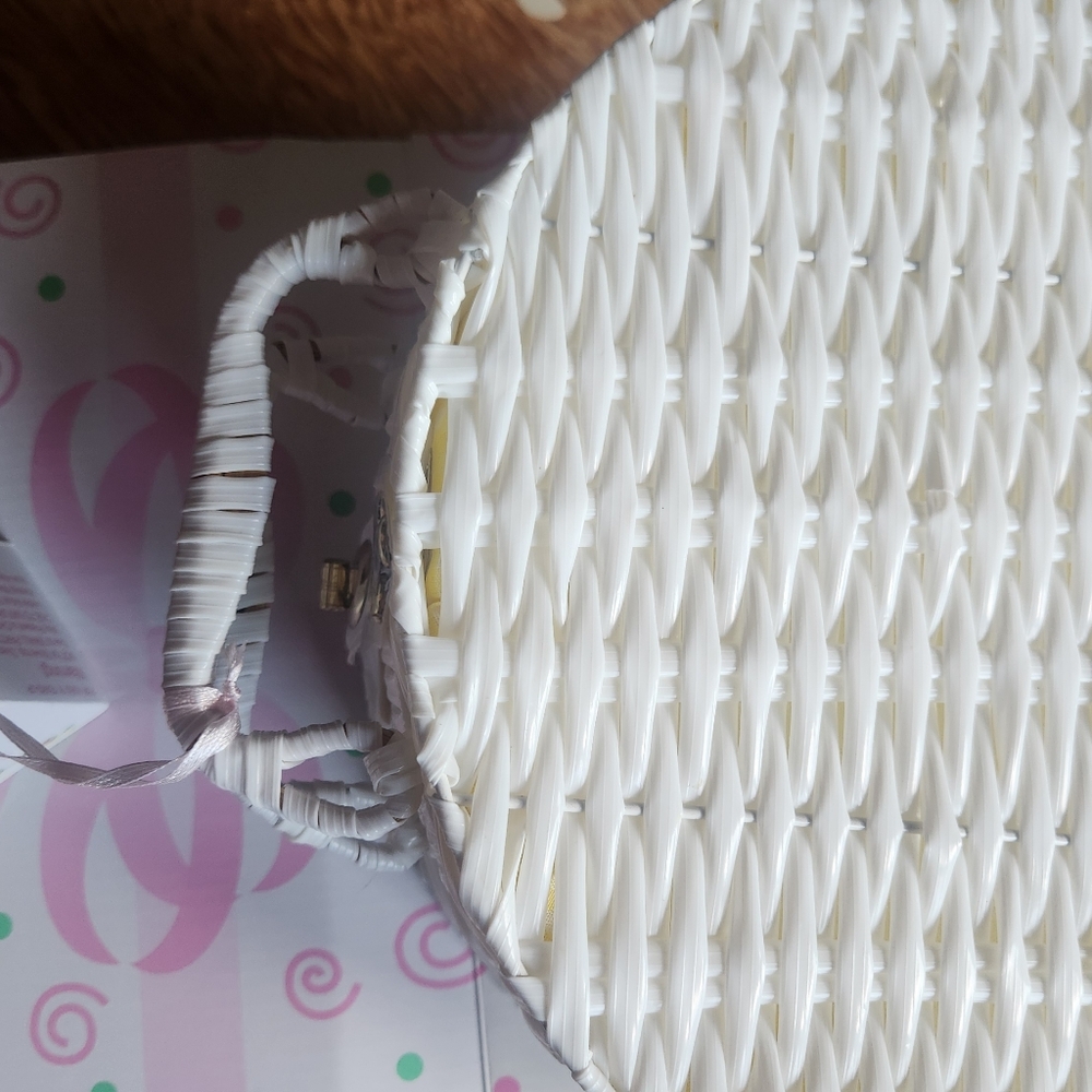 A Classy Chic Boutique White Tea Set with Yellow Plaid Case - Picture 5 of 8